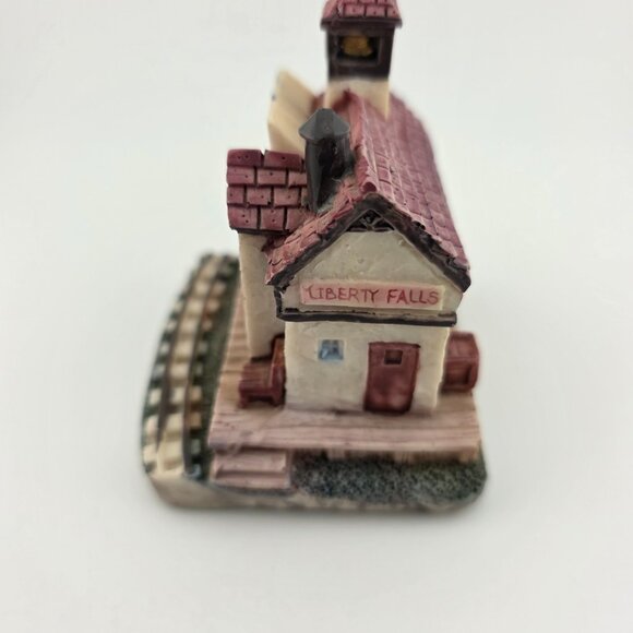 1991‎ Liberty Falls International Resourcing Services Train Station Miniature - Picture 2 of 8